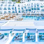 Manoula's Mykonos Agios Ioannis Diakoftis