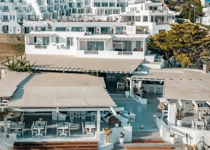 مانولاس بيتش ميكونوس فندق Agios Ioannis Diakoftis