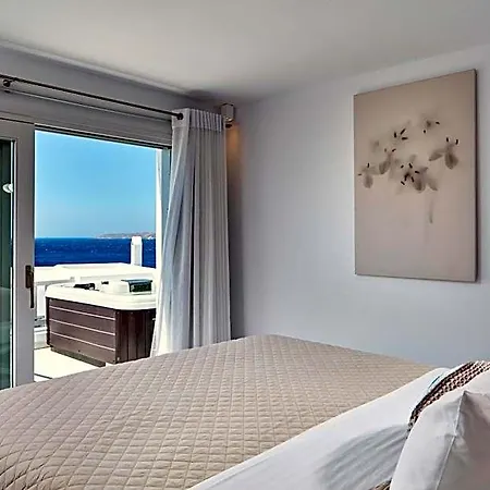 فندق مانولاس بيتش ميكونوس 4*