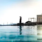 فندق مانولاس بيتش ميكونوس 4*