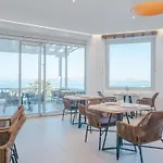 فندق مانولاس بيتش ميكونوس 4*